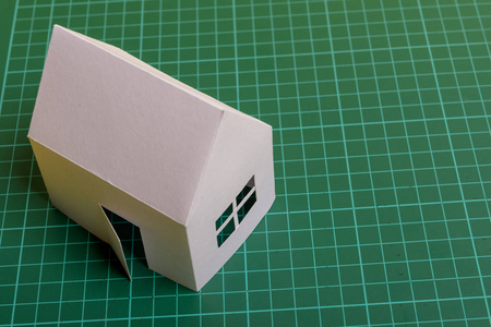 在葡萄园的一栋房子图片