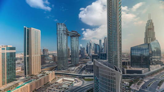 新摩天大楼和高层建筑的鸟瞰图图片