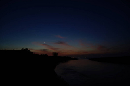 黄昏 轮廓 领域 天空 傍晚 早晨 夏天 风景 颜色 日落