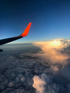 海洋 目的地 飞机 空气 地平线 阳光 运输 玻璃 风景