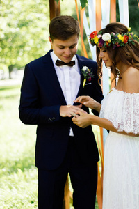 适合 新娘 美女 花束 戒指 连衣裙 在一起 美丽的 浪漫的