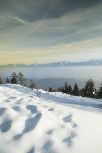 寒冷的 全景图 旅游业 天空 自然 圣诞节 阿尔卑斯山 滑雪