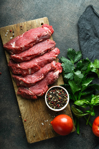 生的 牛腰肉 肌肉 木材 蛋白质 桌子 里脊肉 小牛肉 晚餐