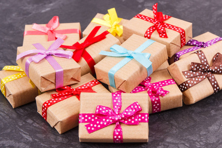 圣诞节情人节生日或其他庆祝活动的包装礼物