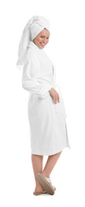 穿着白底浴袍的年轻女子图片
