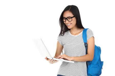 女孩 学校 学习 教育 打字 背包 装置 个人电脑 女人