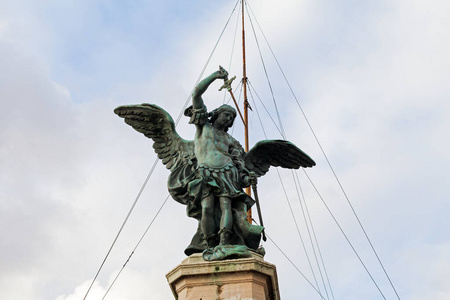 Sculpture against blue sky 