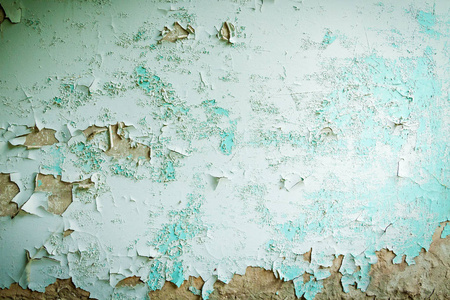 油漆开裂的旧墙