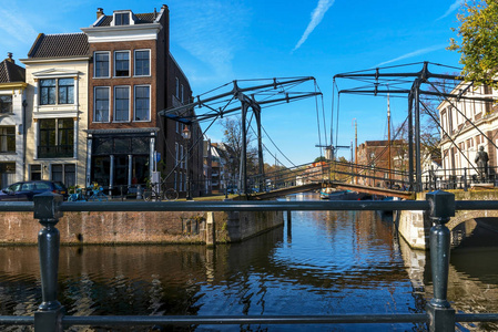 荷兰的旧吊桥。欧洲旅游