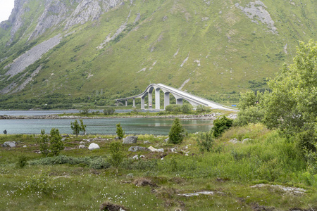 高桥，靠近Kleppstad，Lofoten，挪威