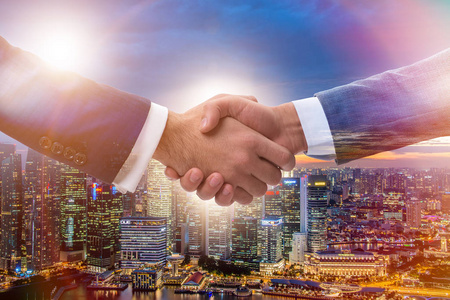 商人握手表示同意照片