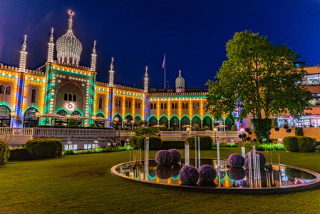 Tivoli gardens游乐场pa印度馆夜景