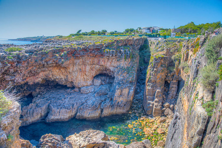 葡萄牙卡斯凯斯附近的博卡多地狱洞穴