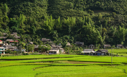 山村传统民居