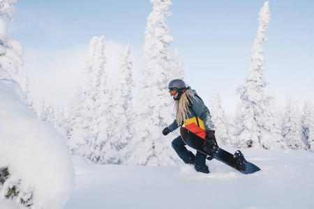 活动 极端 旅行 女人 运动 阿尔卑斯山 假期 滑雪 冬天