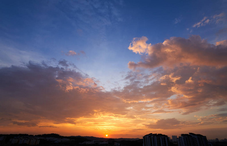 日出 黄昏 颜色 发光 太阳 地平线 云景 阳光 日落 黎明