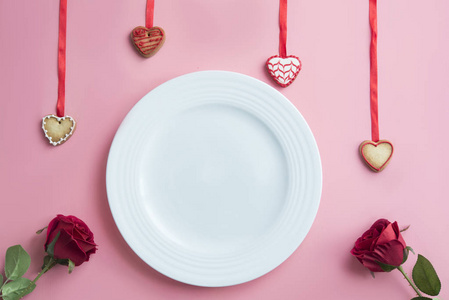 情人节浪漫的餐桌布置图片