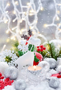 圣诞节装饰小麋鹿与节日装饰图片