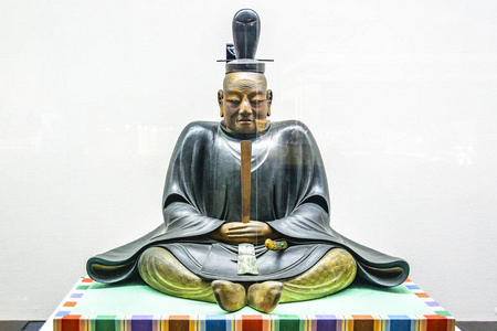 日本东京博物馆古代人雕塑展图片