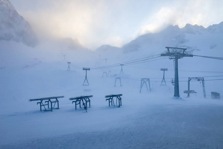 奥地利蒂罗尔斯图拜冰川上的滑雪胜地