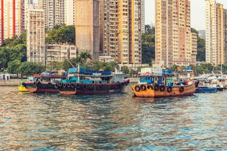 香港仔湾海港的晚景。阿伯丁。香港。