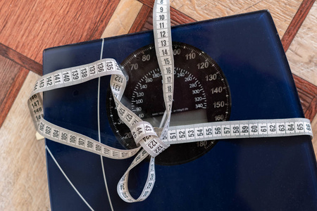 训练 厘米 测量 健康 卡路里 重量 照顾 营养 超重 地板