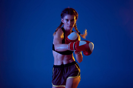 女性力量霓虹灯图片-女性力量霓虹灯素材-女性力量霓虹灯插画-摄图新