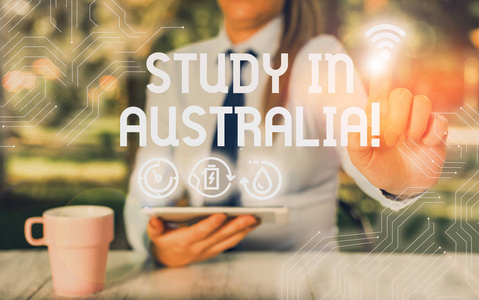 概念性手稿在澳大利亚学习。商务照片展示进入外国订单完成你的学习。
