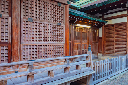 日本传统的门.日本古代建筑.周游日本城市.大阪大厦.照片