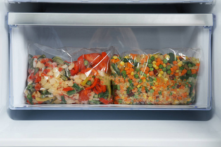 蔬菜 倾斜 满的 袋子 美食学 存储 器具 冻结 家庭 混合