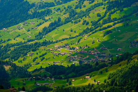 瑞士夏季乡村全景