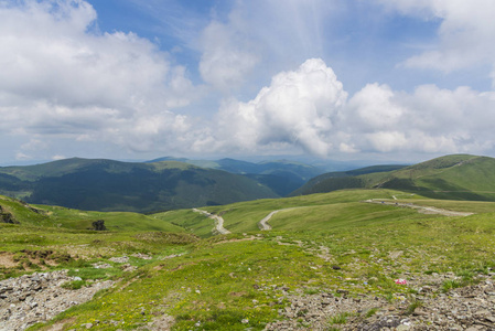 山谷 徒步旅行 风景 欧洲 自然 草地 冥想 森林 小山