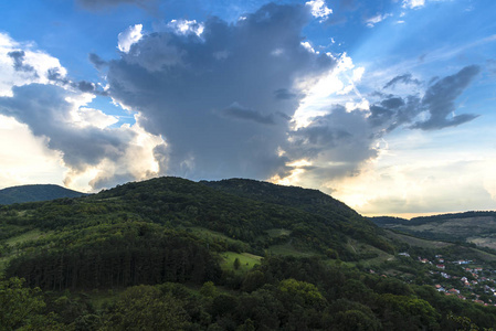 小山 公园 美丽的 夏天 天空 风景 自然 森林 旅游业