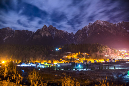 旅行 风景 阿尔卑斯山 旅游业 美丽的 全景图 冬天 欧洲