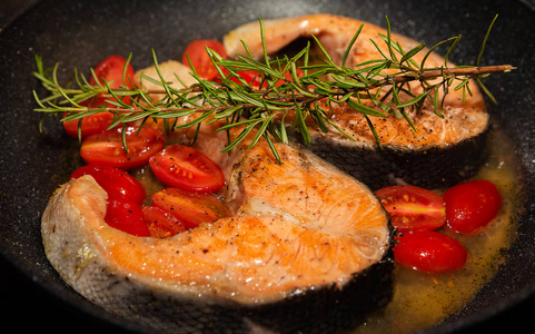 西红柿 美食家 烹饪 三文鱼 美食学 牛排 食物 好吃 美味的