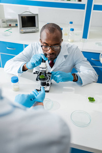 植物 科学 工作场所 生物学 测试 在室内 技术 团结 制服