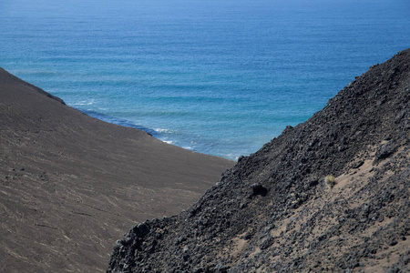 火山岩与海洋