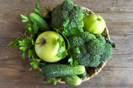 绿色蔬菜和水果