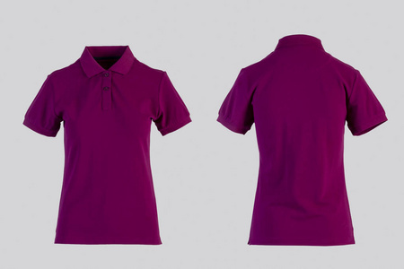 紫色女式空白马球衫，正面和背面视图隔离在白色隐形人体模型上