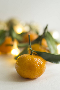 黄色的橘子图片