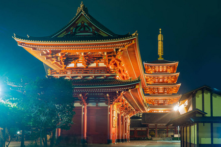 背景模糊的日本神道神社的细节照片 正版商用图片2732so 摄图新视界 背景模糊的日本神道神社的细节照片 正版商用图片2732so 摄图新视界