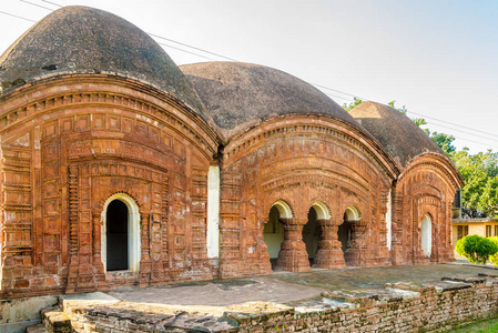 在孟加拉国普提亚的巴拉安希克曼迪尔神庙的风景照片