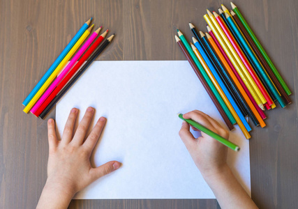 彩笔画的话图片