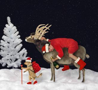 醉醺醺的圣诞老人在树林里骑驯鹿照片