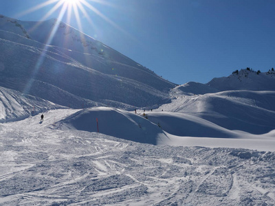 旅游业 滑雪 旅行 极端 寒冷的 风景 天空 冒险 瑞士