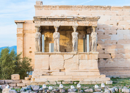 希腊雅典卫城的埃雷赫特海恩神庙，带有卡里亚提斯的门廊