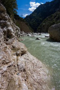岩石 峡谷 目的地 森林 自然 天空 流动 环境 旅游业