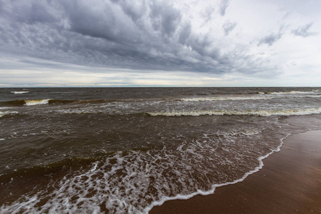 阳光 自然 海洋 波动 海滩 美丽的 假期 风景 暴风雨