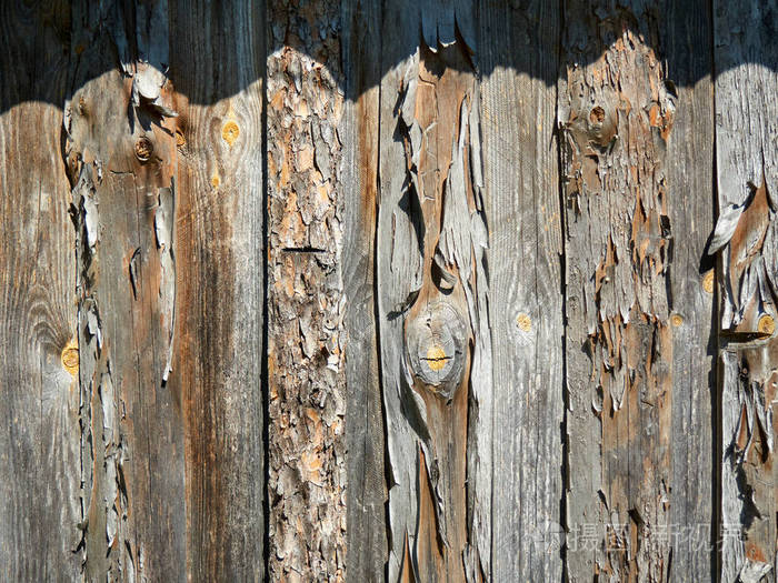 太阳下破旧的旧木板照片-正版商用图片26ynpj-摄图新视界