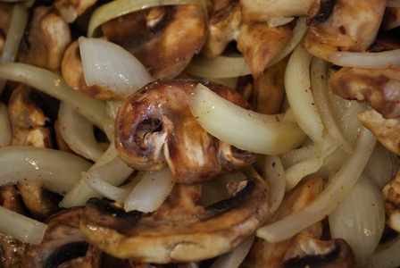煎锅 午餐 蘑菇 营养 洋葱 油炸 煎的 蒸汽 烹饪 调料品